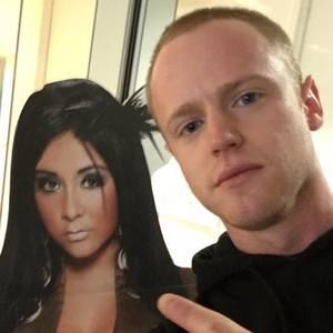 Meet your Posher, Evan